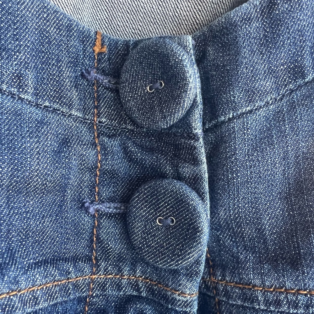 Bell Sleeve Two Button Denim Jacket - Size 2X - Picture 4 of 7